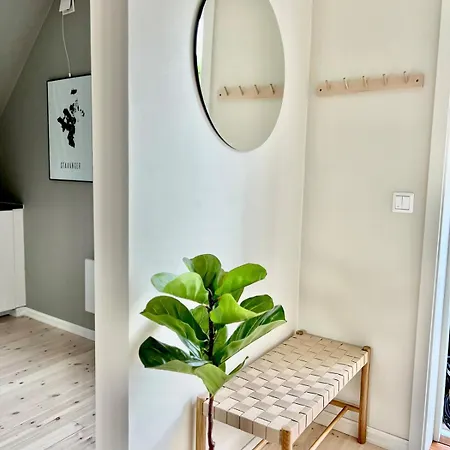 4 Bedroom Newly Renovated