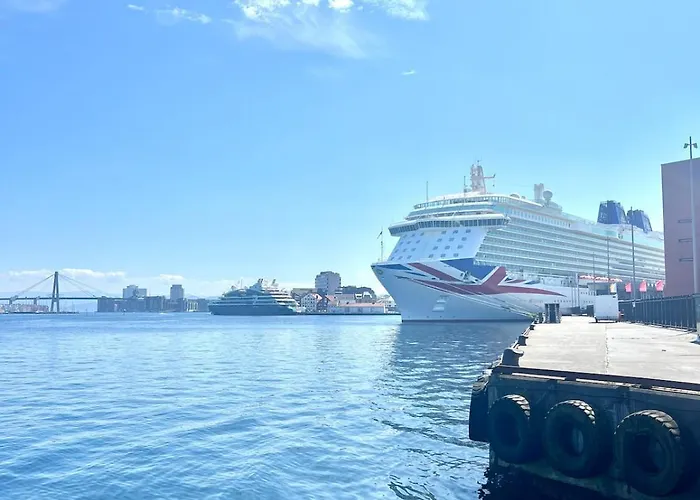 4 Bedroom Newly Renovated Appartement *